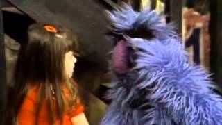 Classic Sesame Street Herry Monster Michille Spainsh [upl. by Annahsat]