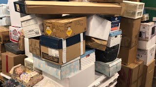 live Storage Auctions Abandoned Storage Treasures FOUND 32 [upl. by Elodie]