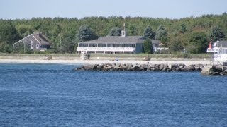 Kennebunk Beach Maine  Seaside Inn Beachfront Inn on Kennebunk Beach near Kennebunkport [upl. by Peder]