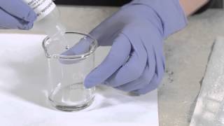 Identifying the color change of phenolphtalein [upl. by Edrahs]