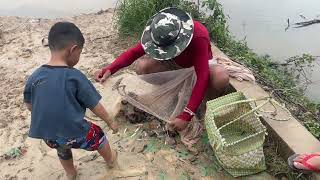 Cast Net Fishing បង់សំណាញ់ស្ទឹងព្រែកត្នោត [upl. by Kapor795]