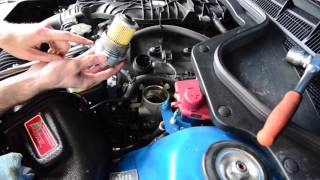 VE  VF Commodore V6 Oil Change  LLT  LFX  LY7  AutoInstruct [upl. by Bethesde]