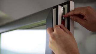 SIEGENIA Montage Fenstersensor senso secure [upl. by Soilissav]